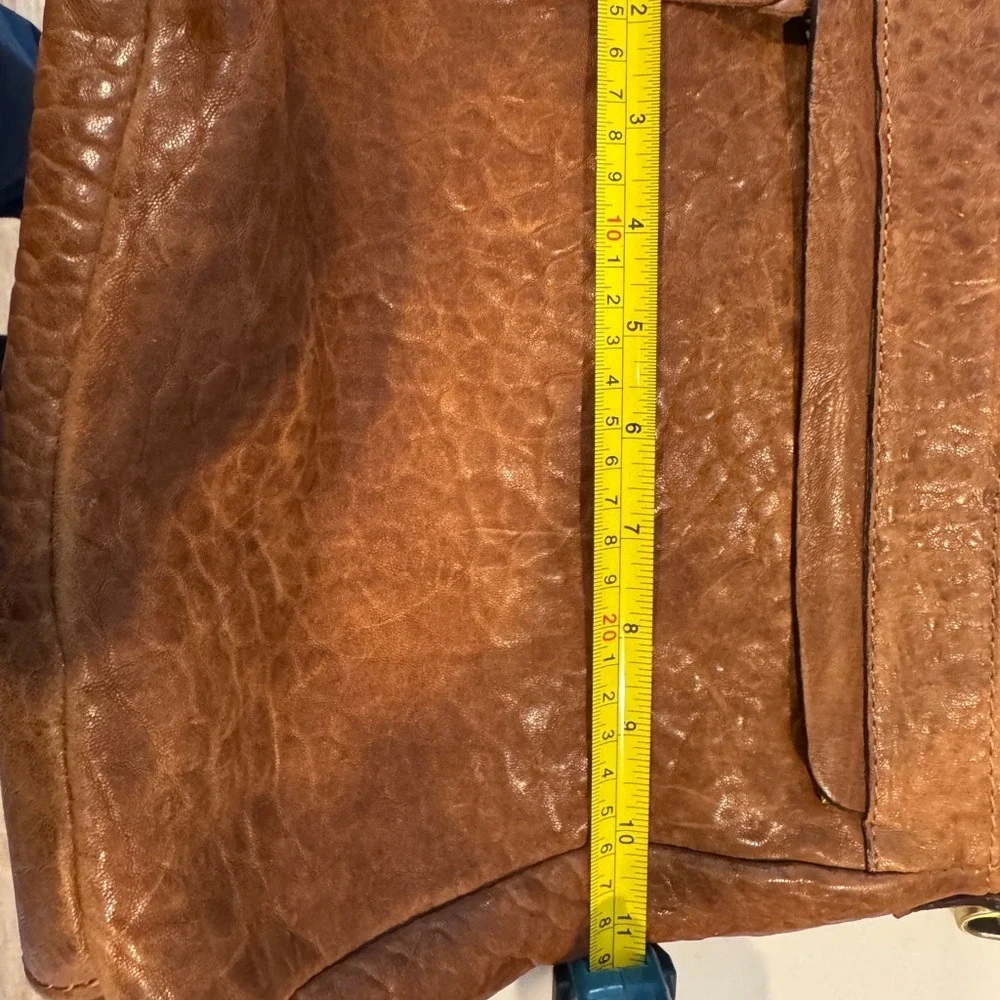 MAXON COLLECTION Soft Brown Textured Leather Pebbled Crossbody Bag Made in Italy